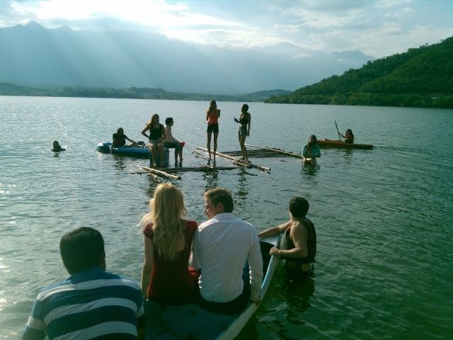  Divertirsi in kayak con gli amici 