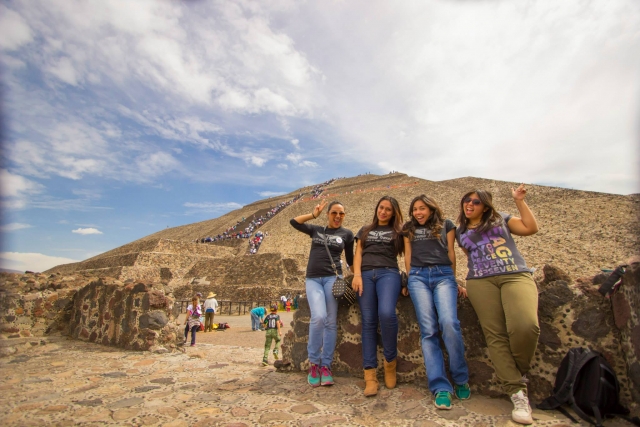 Besuchen Sie die Pyramiden von Teotihuacan 