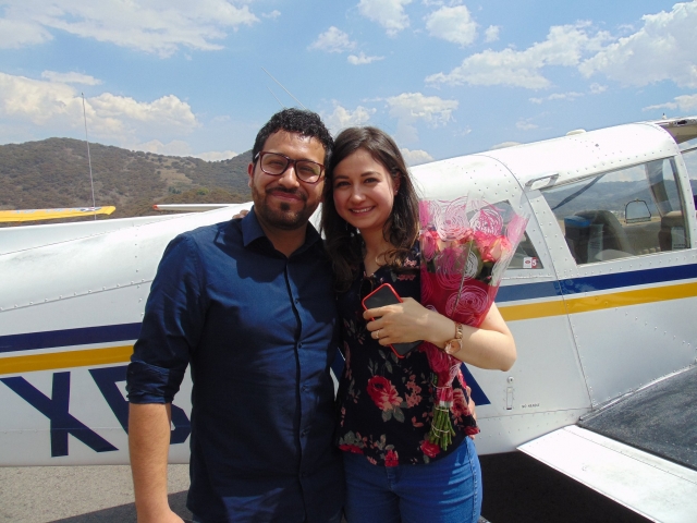  vola in un piccolo aereo 
