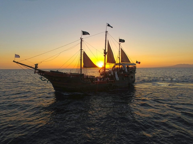  Tramonto su una nave pirata 