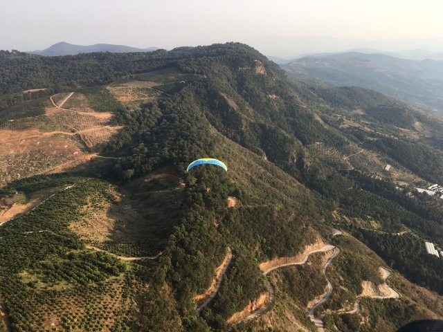  Parapendio su Malinalco
