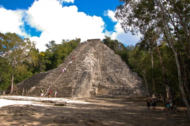  Archaeological ruins