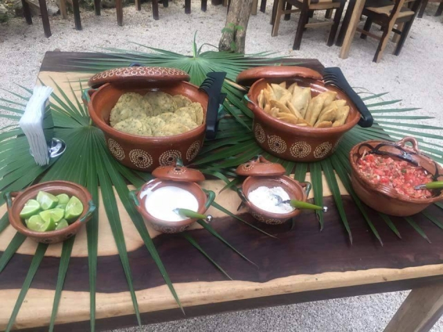  传统午餐