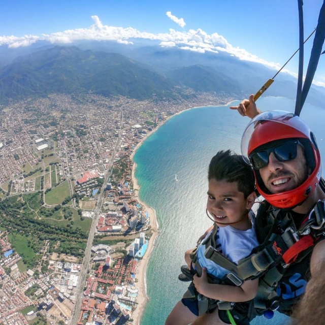  Paracadute tandem con bambino