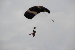 Salto en paracaídas en Cuernavaca con foto y vídeo