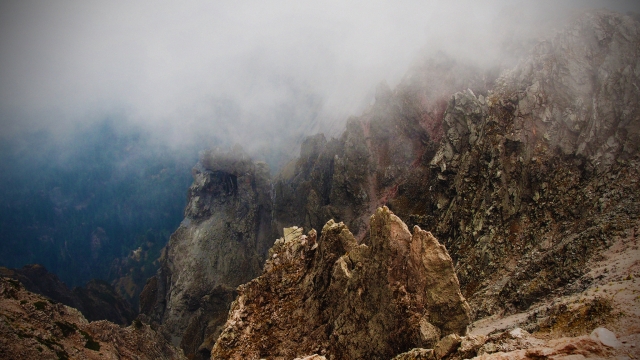  Nature in the volcano