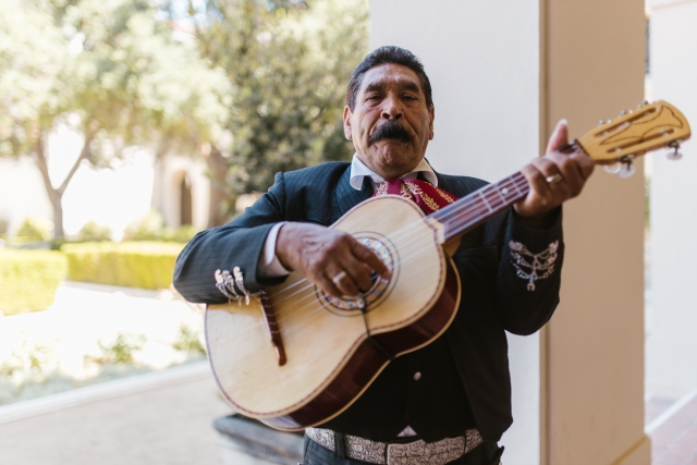  墨西哥之夜:摔跤Libre、Mariachi 和龙舌兰酒 