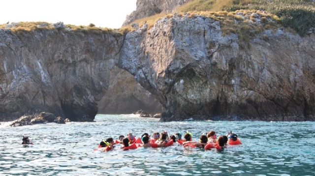  Water activities in marietas islands 