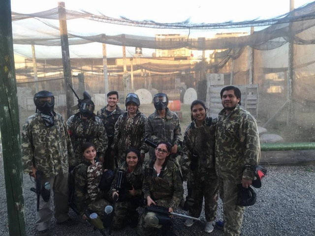  Gotcha with friends 