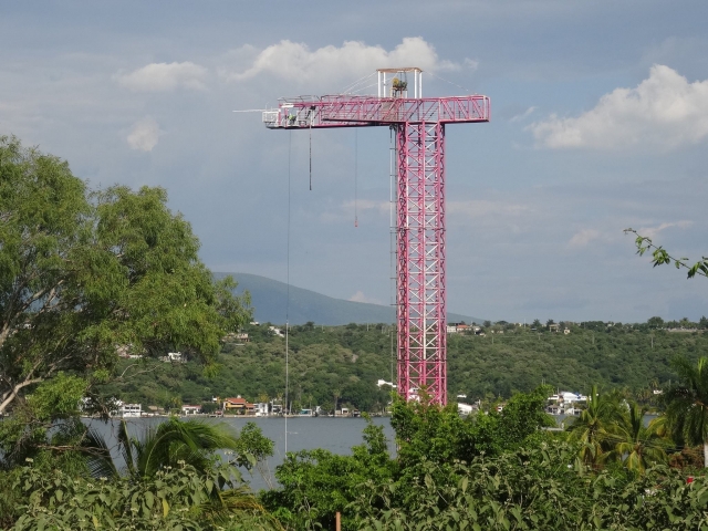 Jumping platform 