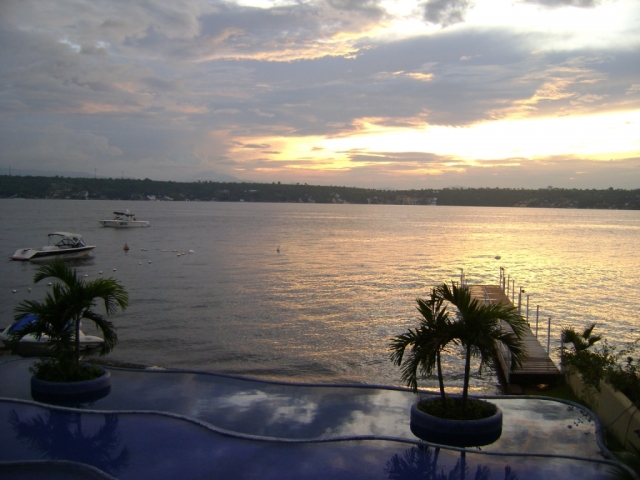  Teques lake 