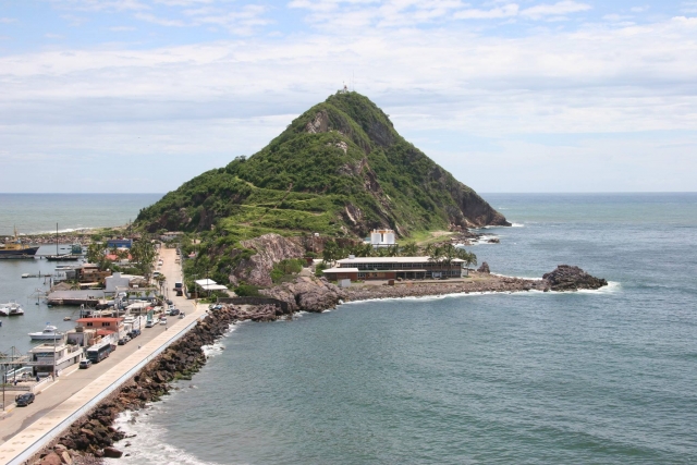  岛屿和灯塔
