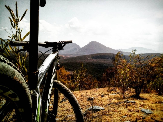  Mountain Bike e Paisagem 