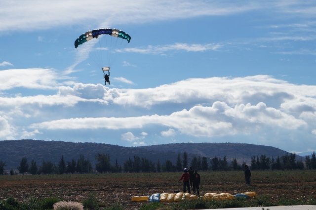  Atterraggio con il parapendio 