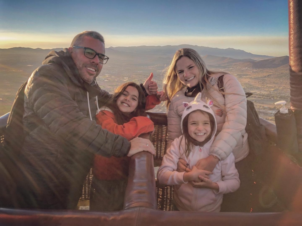 Tour in Globe with children Tour in Globe with children