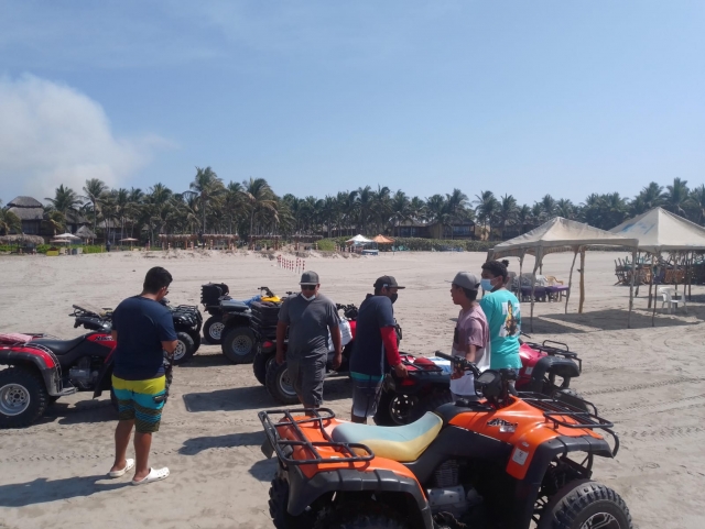  Moto in spiaggia