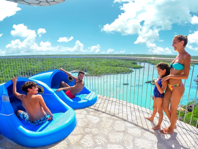 Disfruta de los juegos y atracciones de Xel-Há