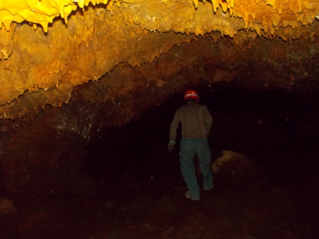  Entrez dans les tunnels de lave 