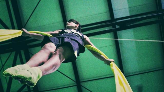 learn to do acrobatics 