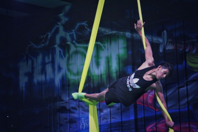  Do the most incredible stunts. 