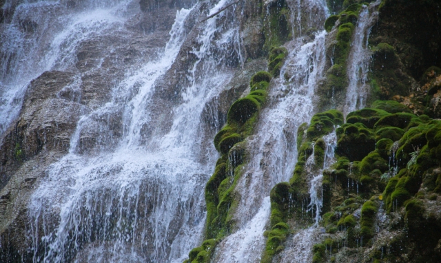  Waterfall 