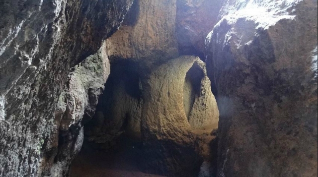 Grotte naturali