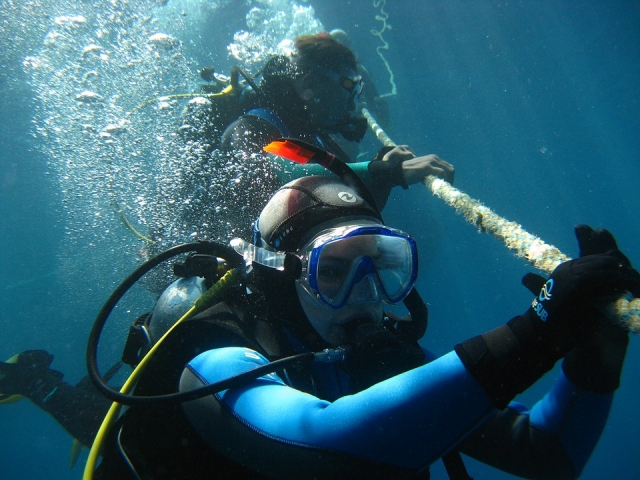 underwater 
