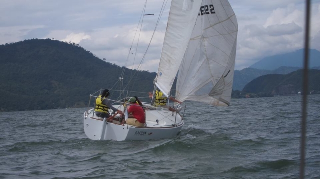 巴耶德布拉沃 (Valle de Bravo) 乘船游览 