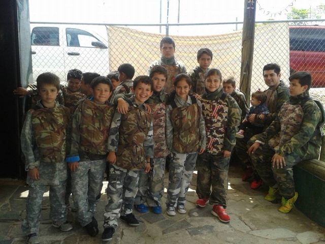 Amiguines dans le Gotcha. 