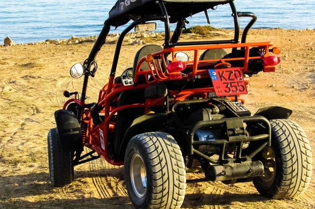  Giro in buggy. 