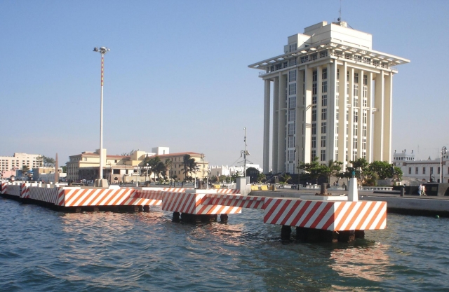  large buildings 