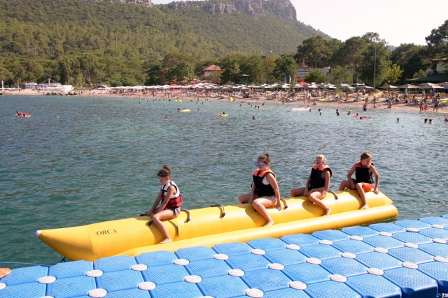  on the banana boat 