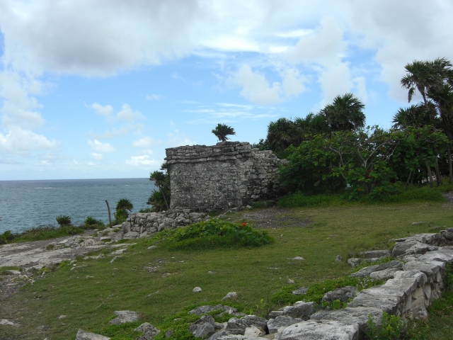 Ruinas de Tulum junto a la costa caribena