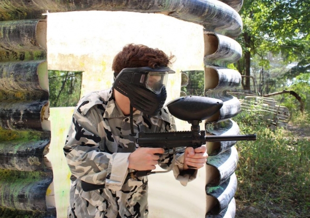  Ninas jogando Gotcha 