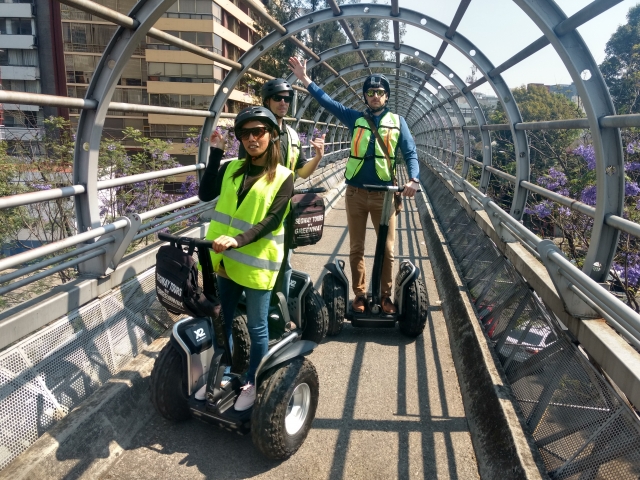 Elevated cycle path 