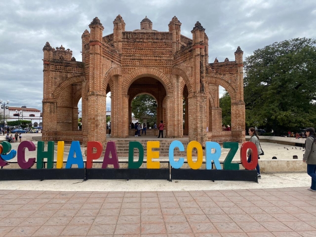  Visita della città magica 