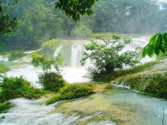  Cascata impressionante 