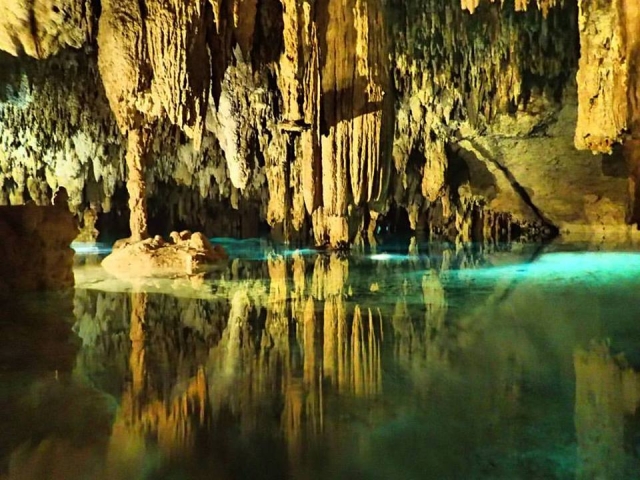 CENOTES 