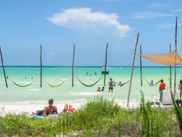  HOLBOX 休息 