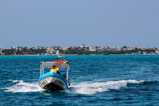  Tour de barco 