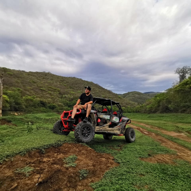  Enjoying the scenery 