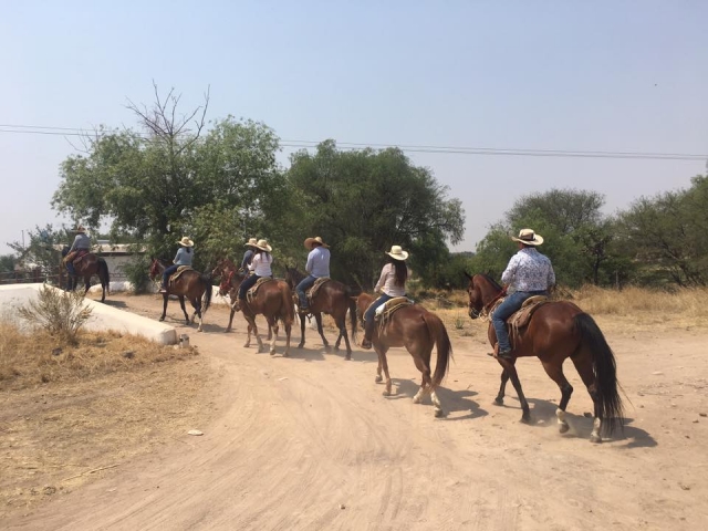 cabalgatas en grupo