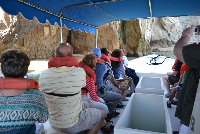  You can observe the bottom of the sea from the comfort of the boat 