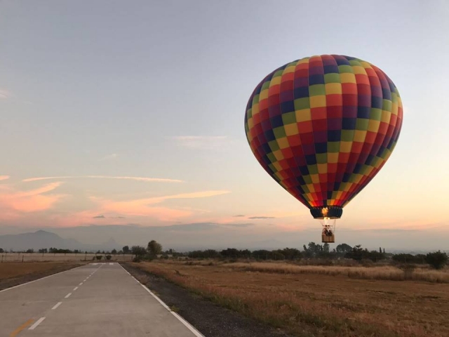 Going up to see the sunrise 