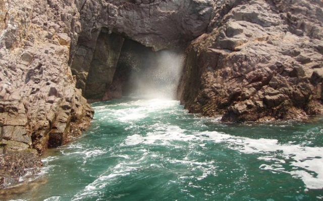  Bufadora Cave 