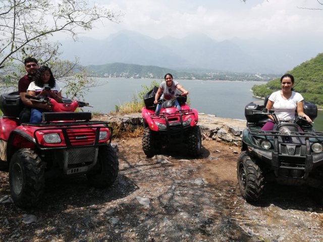  ATV zu zweit in Nuevo León 
