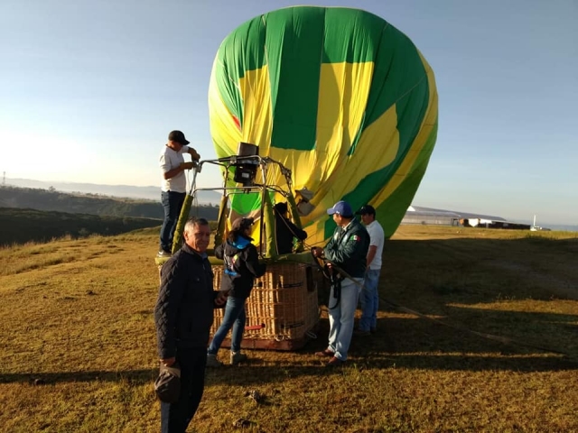  Assembling the balloon 