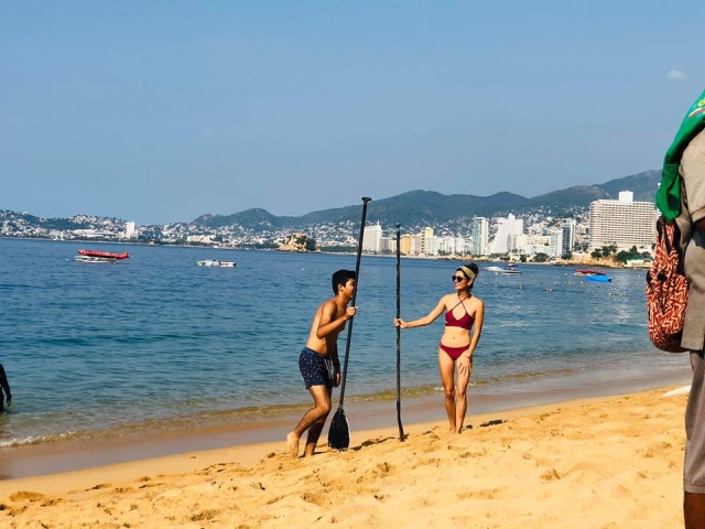 En la playa de Acapulco antes de comenzar la ruta de SUP