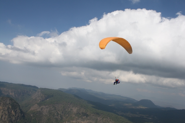  Volando sopra la Valle de Bravo 