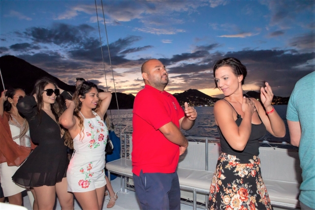  Dancing sulla nave